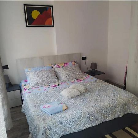 #1 Modern 1Br With Balcony In Up-And-Coming Hip Area Apartman Tirana Kültér fotó